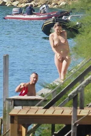 Фото голой Марион Котийяр - 48