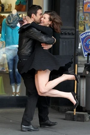 Фото голой Миллы Йовович - 32