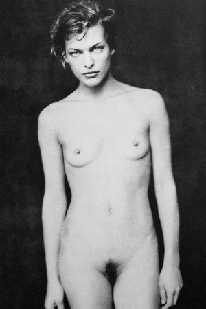 Фото голой Миллы Йовович - 45