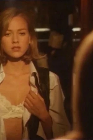 Фото голой Наоми Уоттс - 56