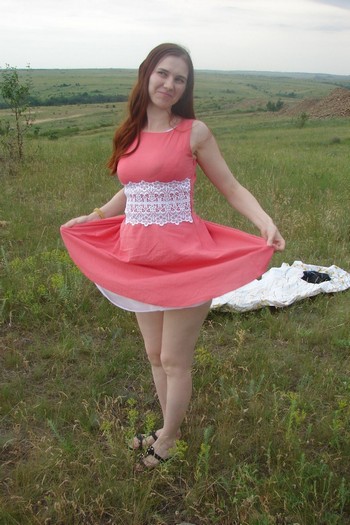 Голая девушка из российской глубинки прислала интимные фото - 51