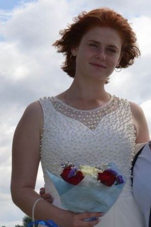 Замужняя шлюха из Нижнего Тагила показывает раздолбанную пизду - 03