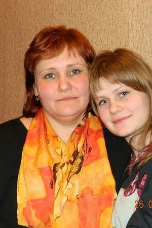 Замужняя шлюха из Нижнего Тагила показывает раздолбанную пизду - 05