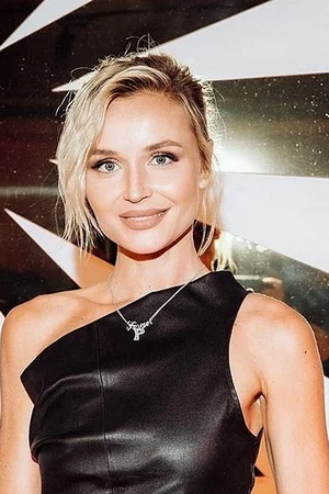 Фото голой Полины Гагариной - 11