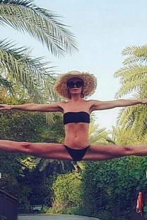 Фото голой Полины Гагариной - 45