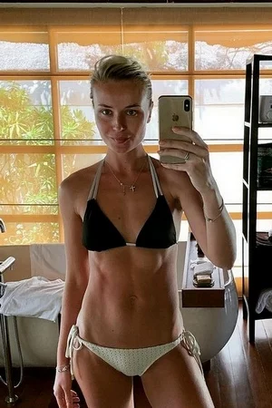 Фото голой Полины Гагариной - 48