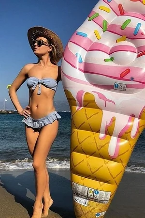 Фото голой Полины Гагариной - 60